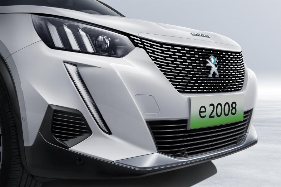 Детали экстерьера Peugeot e-2008 2020 года  (CN) (фото 13 из 19)
